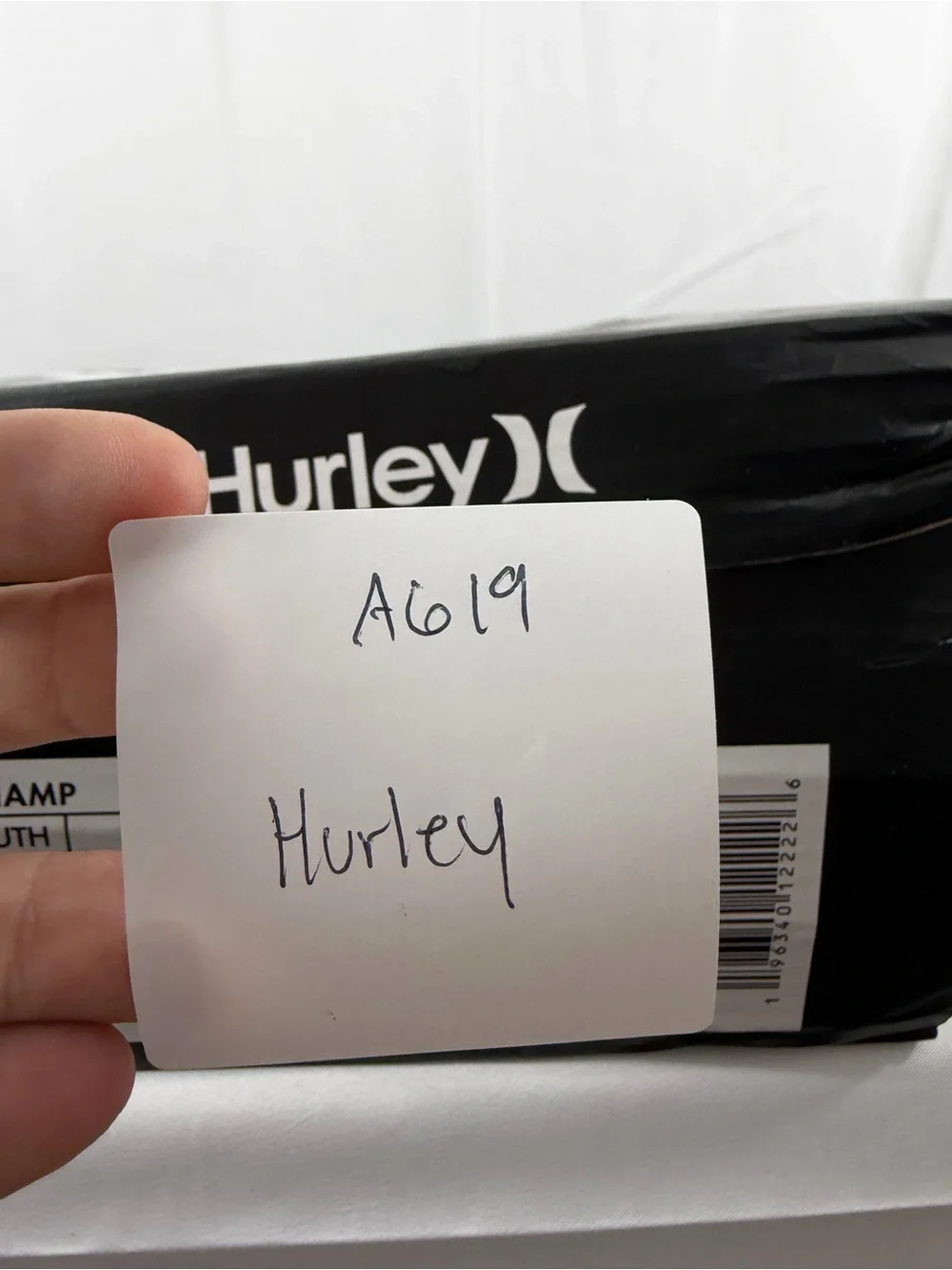 NWT Hurley Youth Size 1 Black Closed-Toe Sandals
